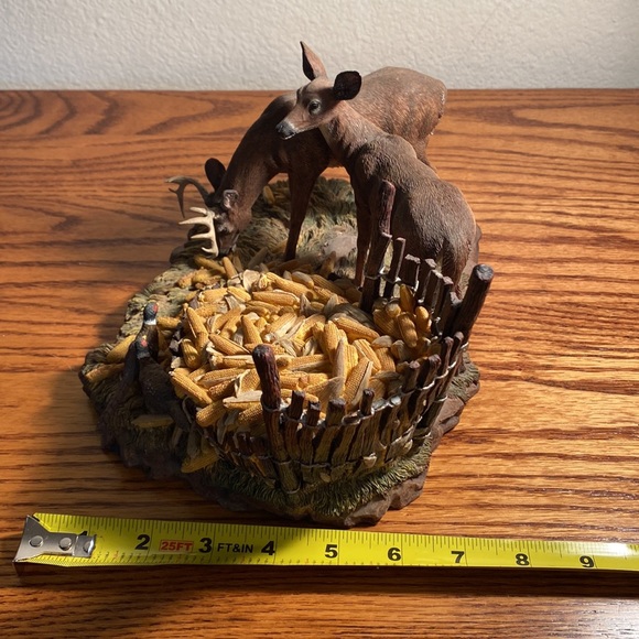 Terry Redlin Limited Edition Fine Porcelain Deer Sculpture. #2018 of 4500. - Picture 8 of 9